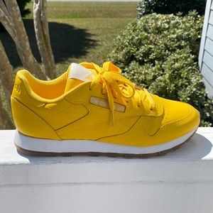 yellow reebok sneakers